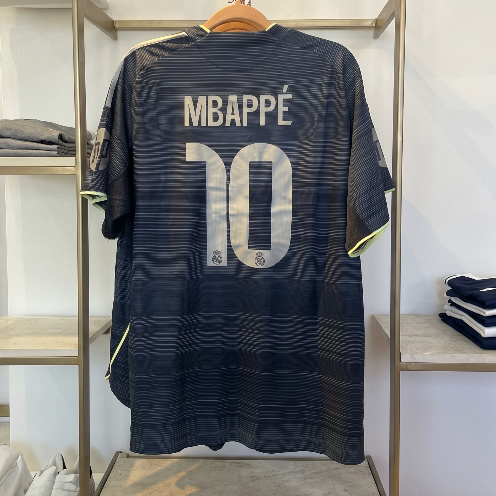 REAL MADRID VISITANTE MBAPPE TERMOSELLADA