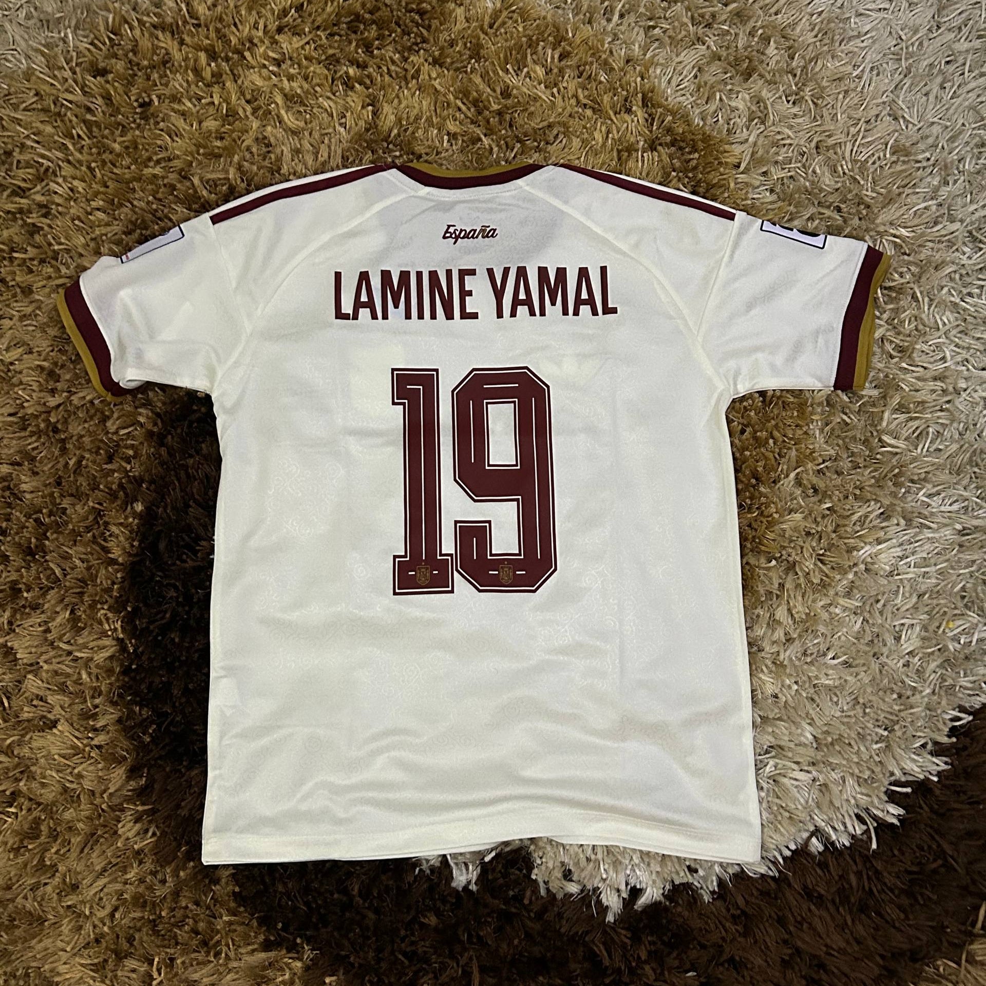 ESPAÑA VISITANTE LAMINE YAMAL TERMOSELLADA