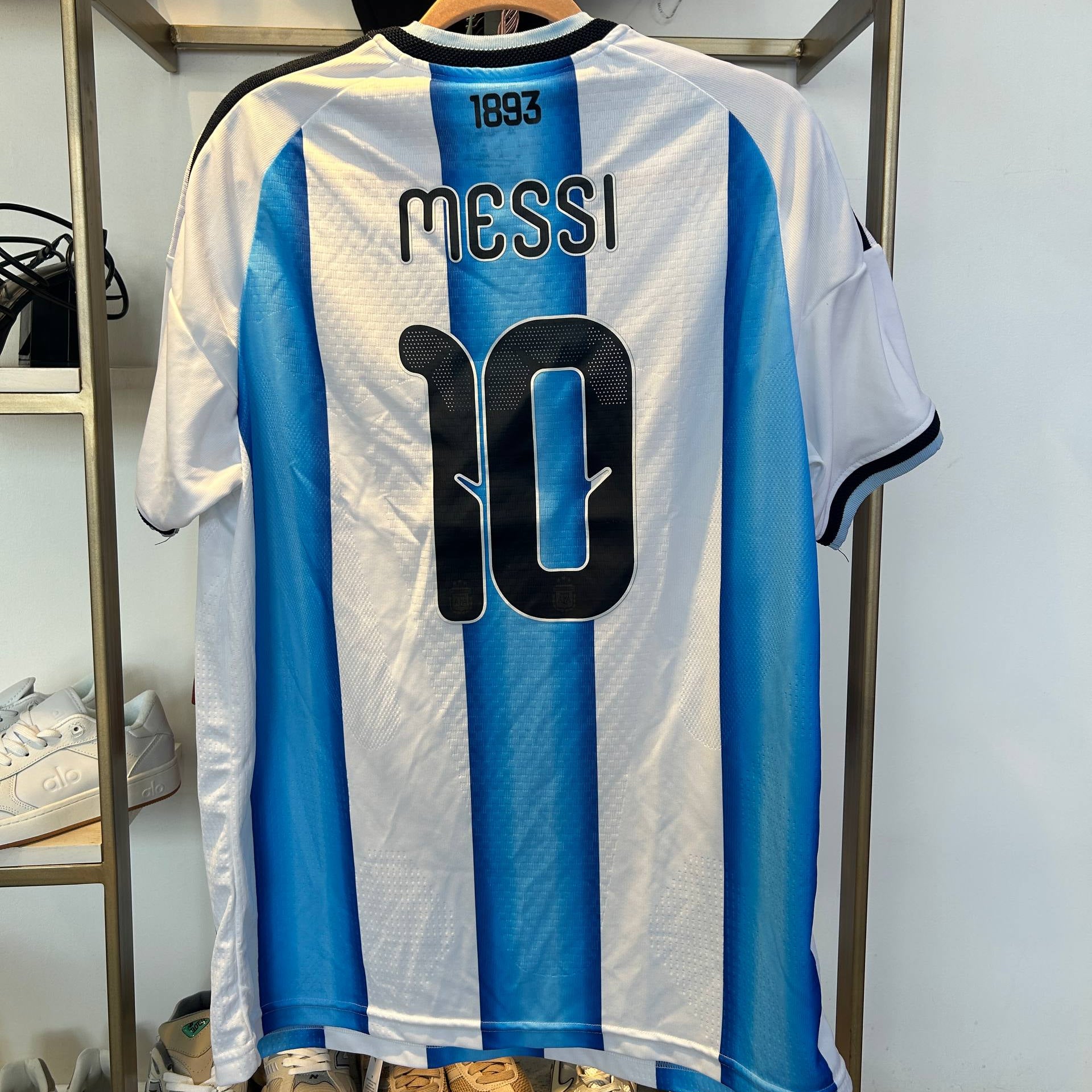 ARGENTINA LOCAL SIN PARCHES